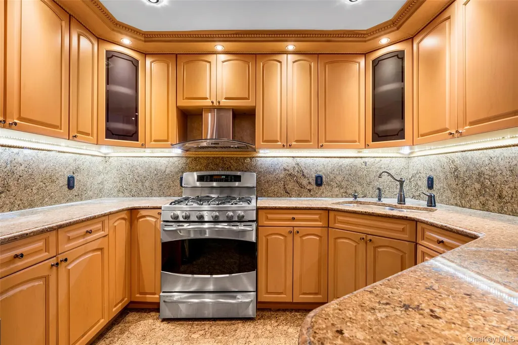 822 Dean Avenue Bronx NY 10465