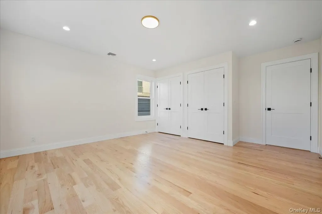 2 Jupiter Lane Levittown NY 11756