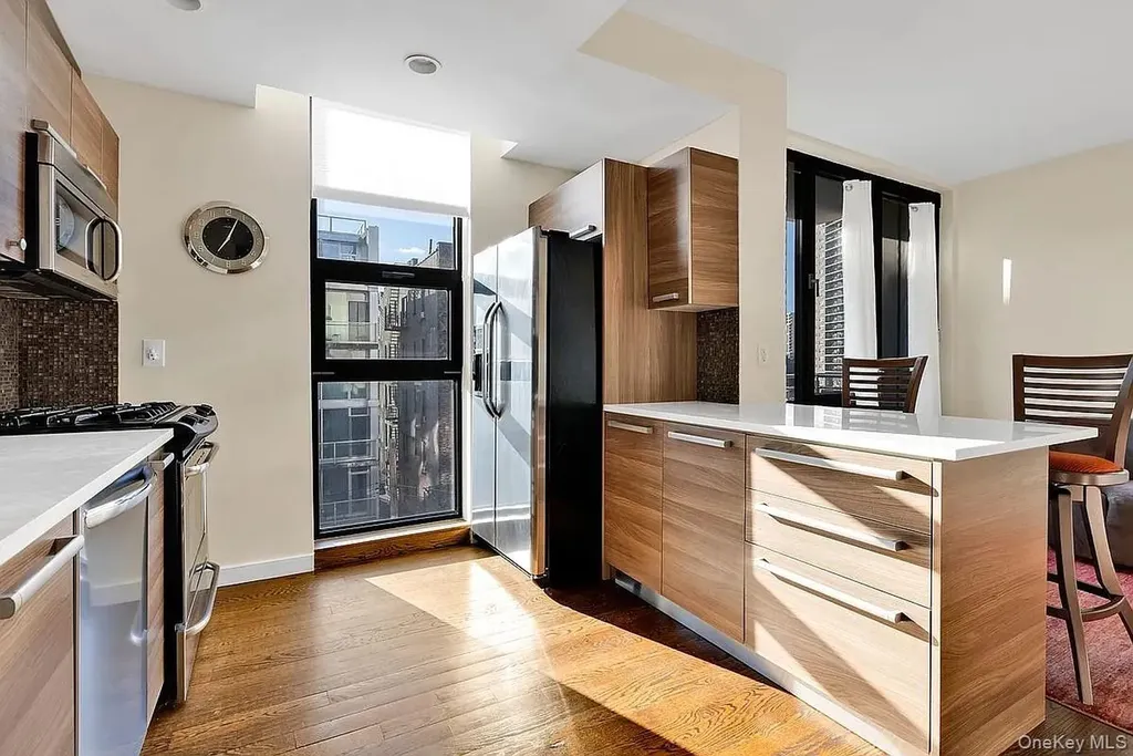 2833 Ocean Parkway Brooklyn NY 11235