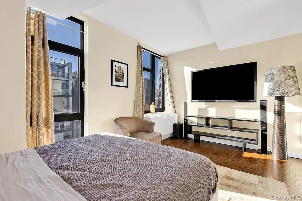 2833 Ocean Parkway Brooklyn NY 11235