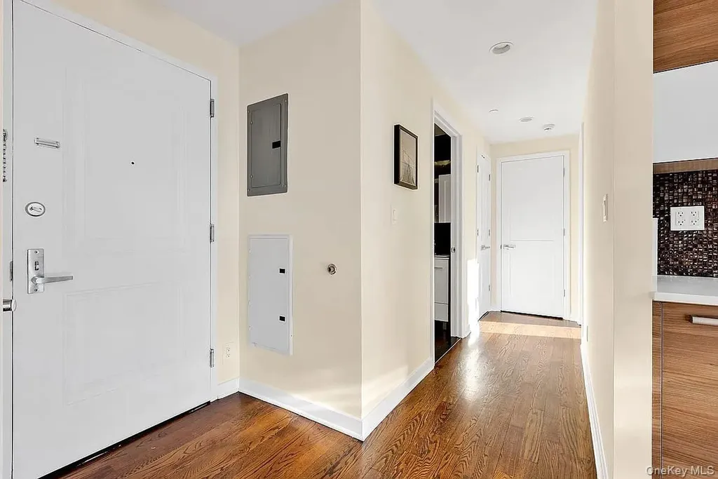 2833 Ocean Parkway Brooklyn NY 11235