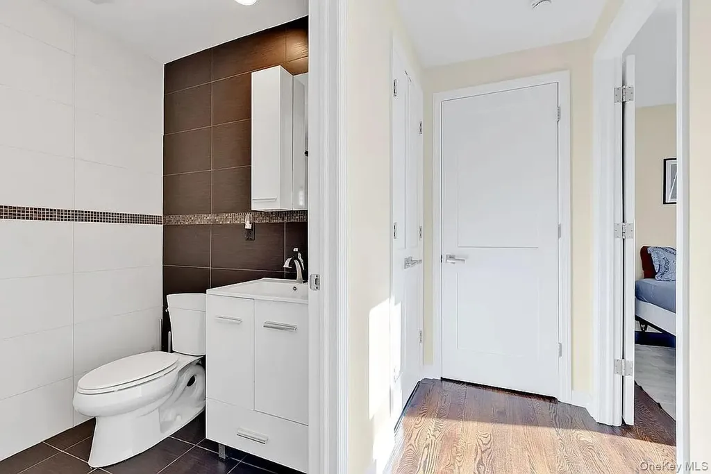 2833 Ocean Parkway Brooklyn NY 11235