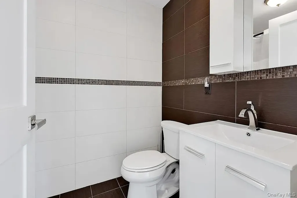 2833 Ocean Parkway Brooklyn NY 11235