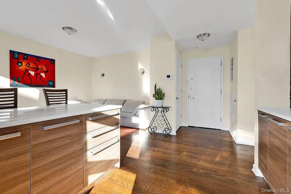 2833 Ocean Parkway Brooklyn NY 11235