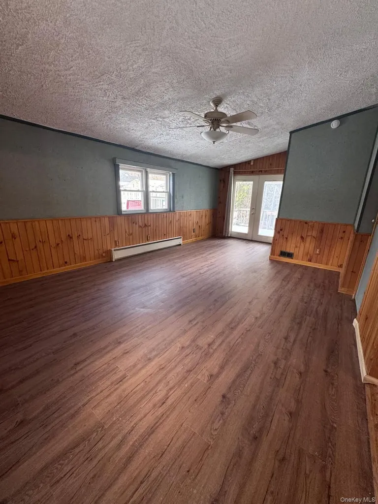 709 Tower Avenue Maybrook NY 12543
