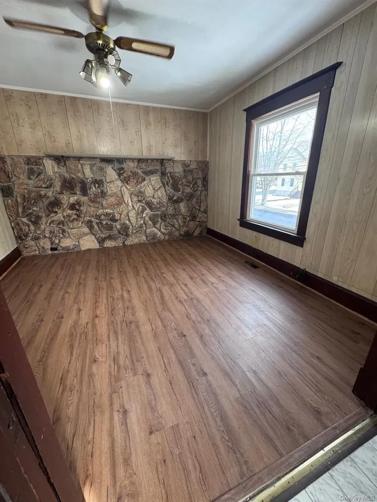 709 Tower Avenue Maybrook NY 12543