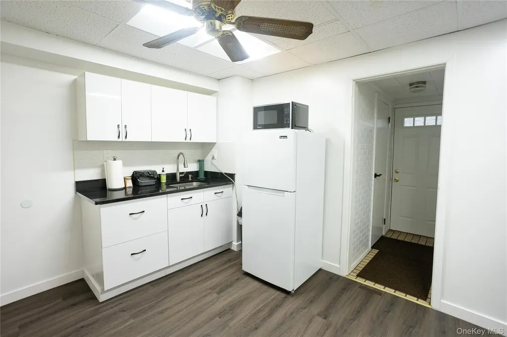 43-18 214th Place Bayside NY 11361