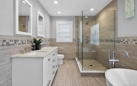 805 Pine Place Bellmore NY 11710