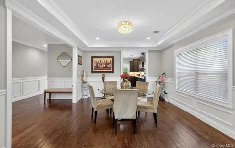 805 Pine Place Bellmore NY 11710