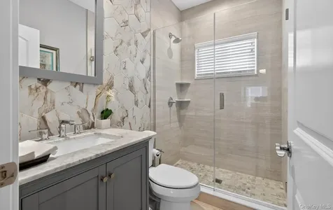 805 Pine Place Bellmore NY 11710