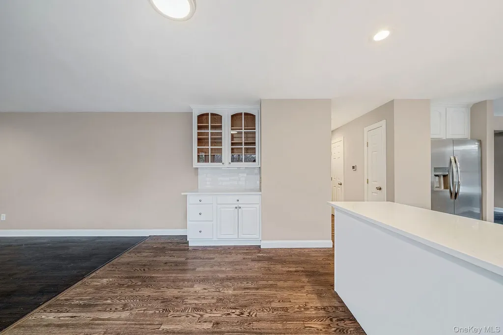 30 Lakeview Drive Mastic Beach NY 11951