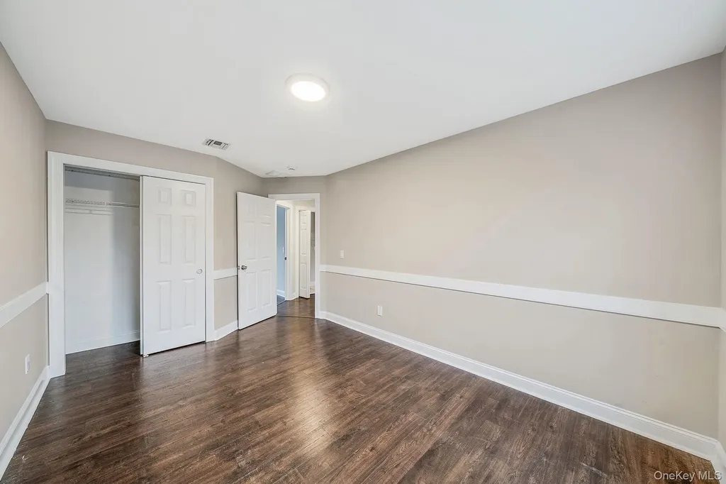 30 Lakeview Drive Mastic Beach NY 11951