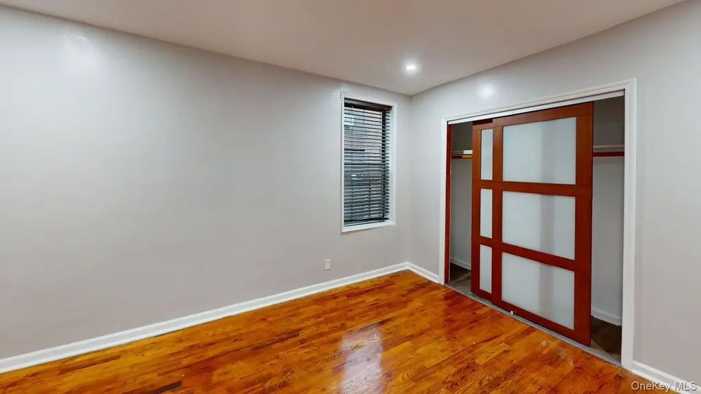 678 Warburton Yonkers NY 10701