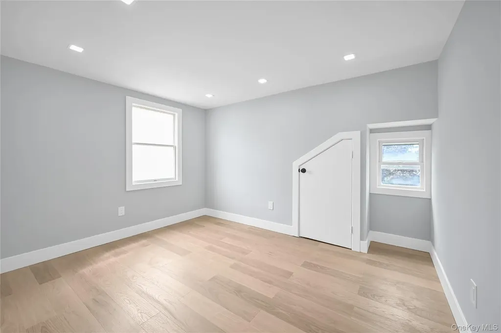 179 Hoffman Avenue Elmont NY 11003