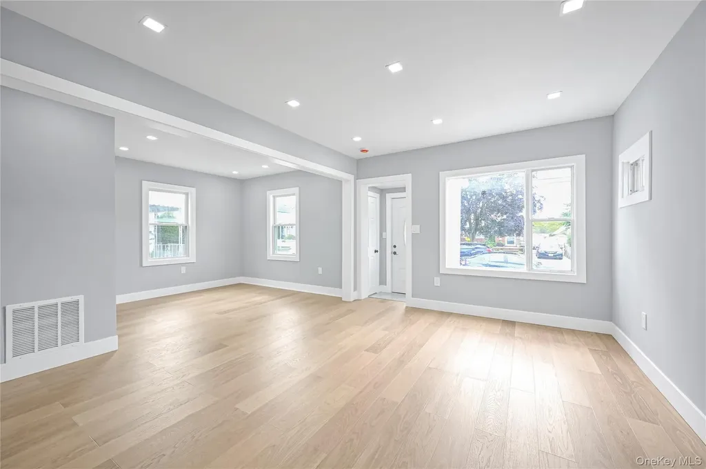 179 Hoffman Avenue Elmont NY 11003