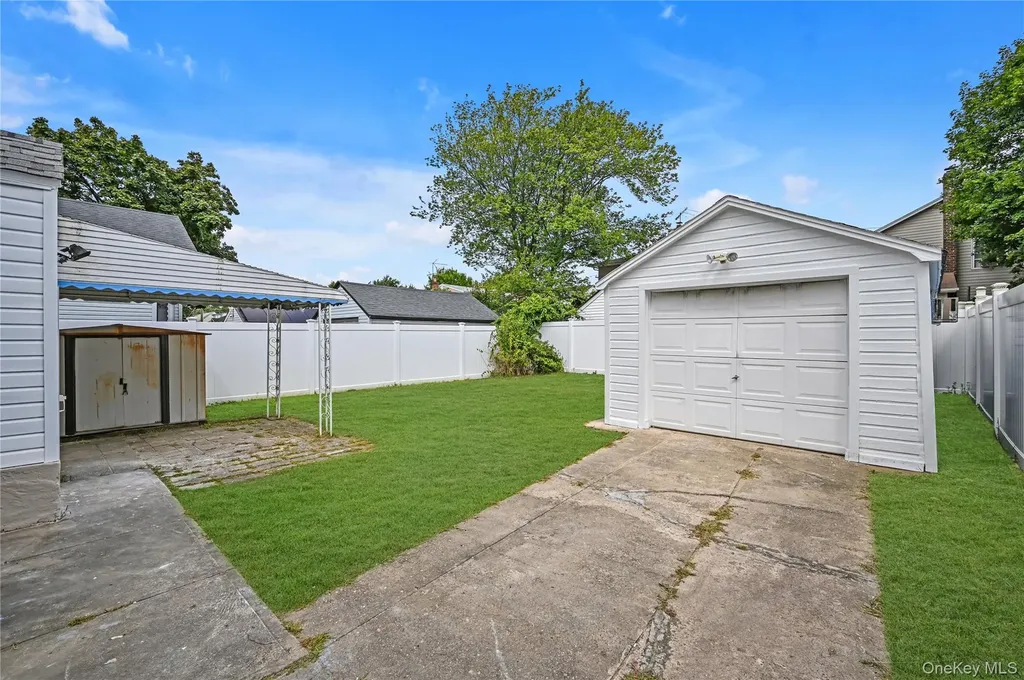 179 Hoffman Avenue Elmont NY 11003