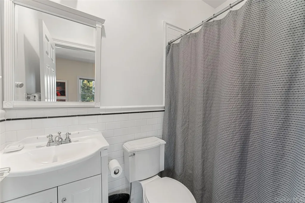 5 Stonewall Lane Mamaroneck NY 10543