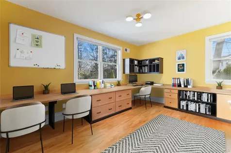 5 Stonewall Lane Mamaroneck NY 10543