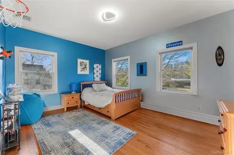 5 Stonewall Lane Mamaroneck NY 10543