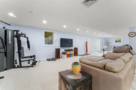 5 Stonewall Lane Mamaroneck NY 10543