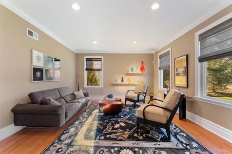 5 Stonewall Lane Mamaroneck NY 10543