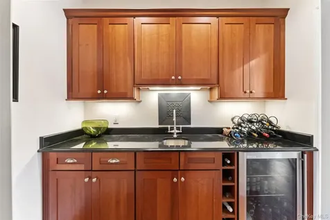 5 Stonewall Lane Mamaroneck NY 10543