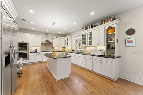 5 Stonewall Lane Mamaroneck NY 10543