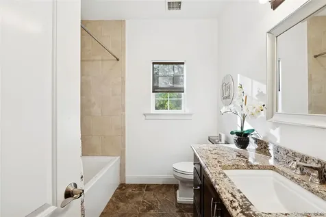 9 Sipala Court Manorville NY 11949