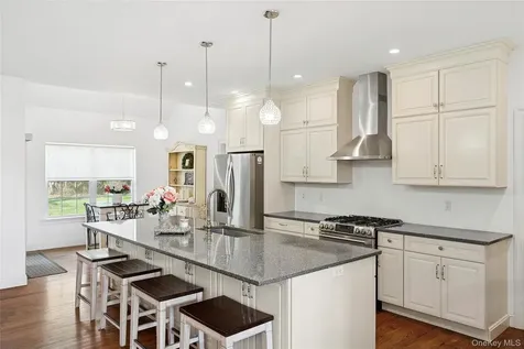 9 Sipala Court Manorville NY 11949