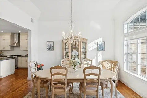 9 Sipala Court Manorville NY 11949