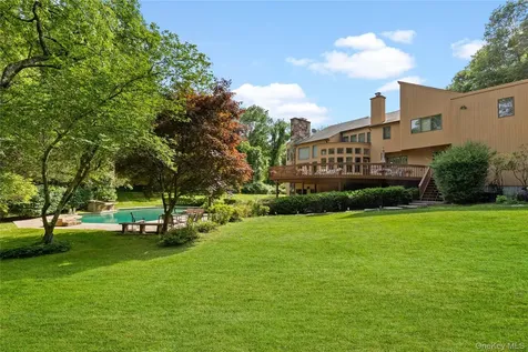 29 Captain Theale Road Bedford NY 10506