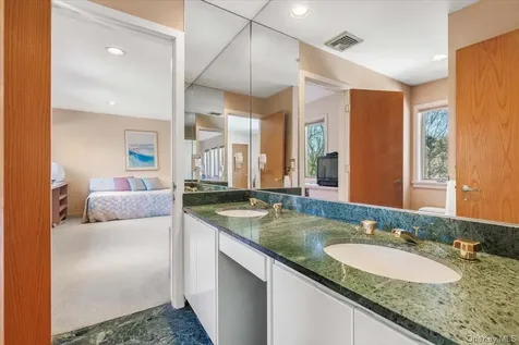 29 Captain Theale Road Bedford NY 10506