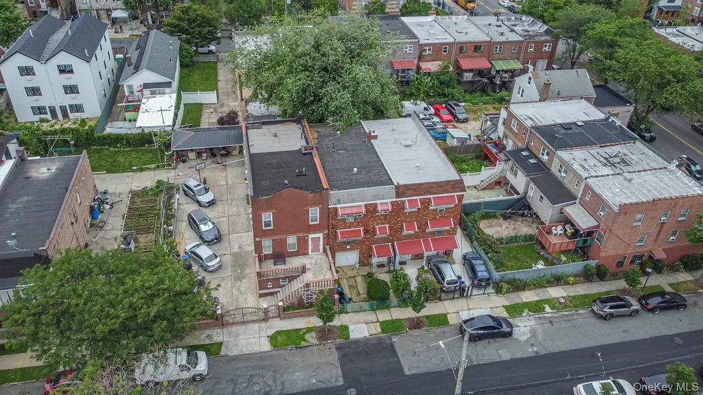 2939 Colden Avenue Bronx NY 10469