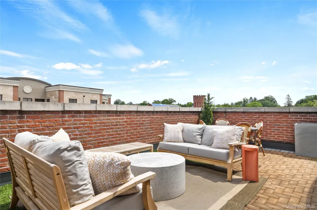30 Lake Avenue Call Listing Agent NY 12866