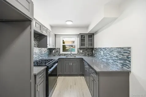 113 Woodland Avenue New Rochelle NY 10805