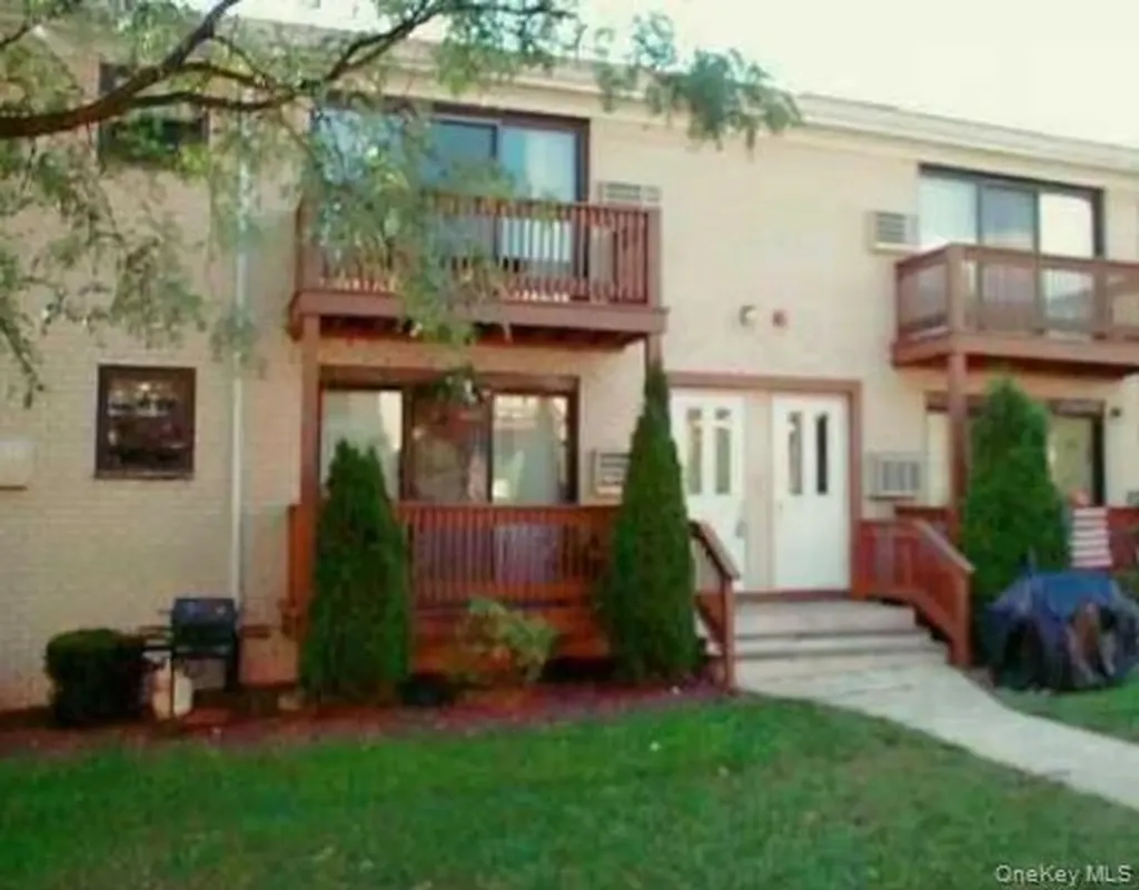 17 Sneden Place W Spring Valley NY 10977