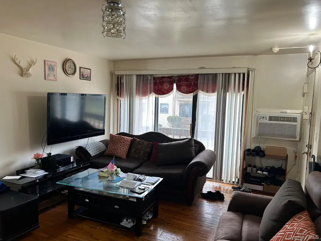 17 Sneden Place W Spring Valley NY 10977