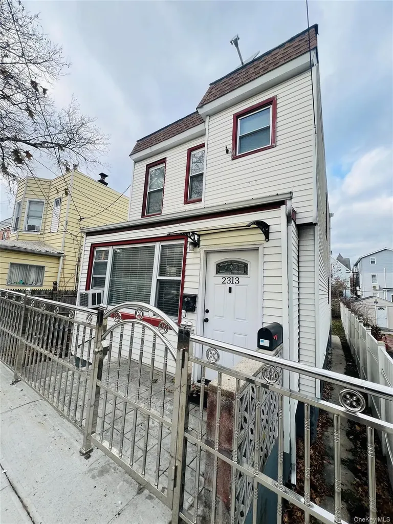 2313 Ellis Avenue Bronx NY 10462