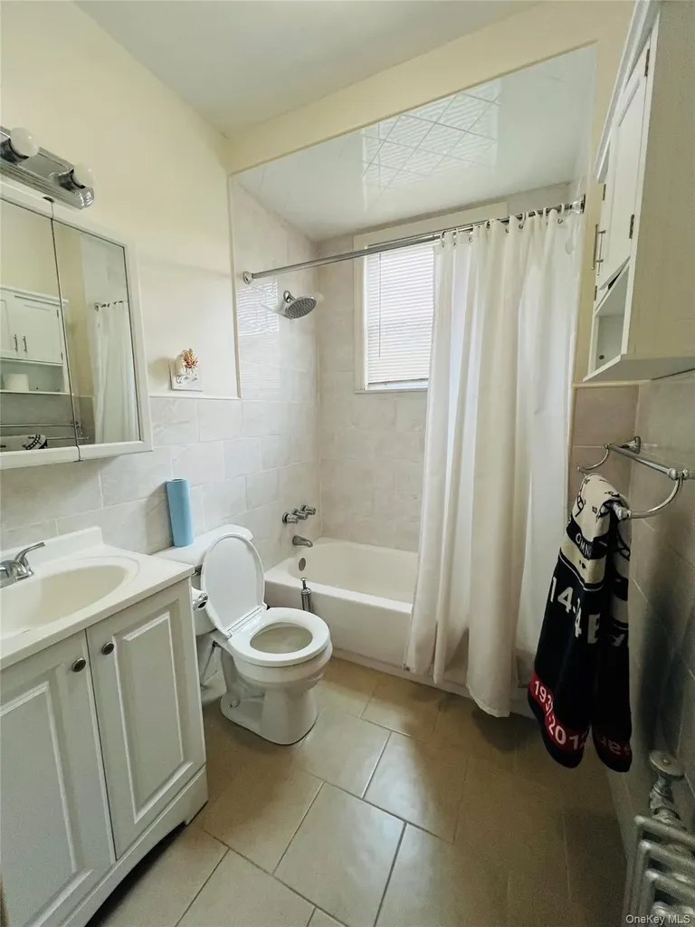 2313 Ellis Avenue Bronx NY 10462