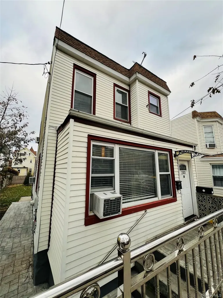 2313 Ellis Avenue Bronx NY 10462