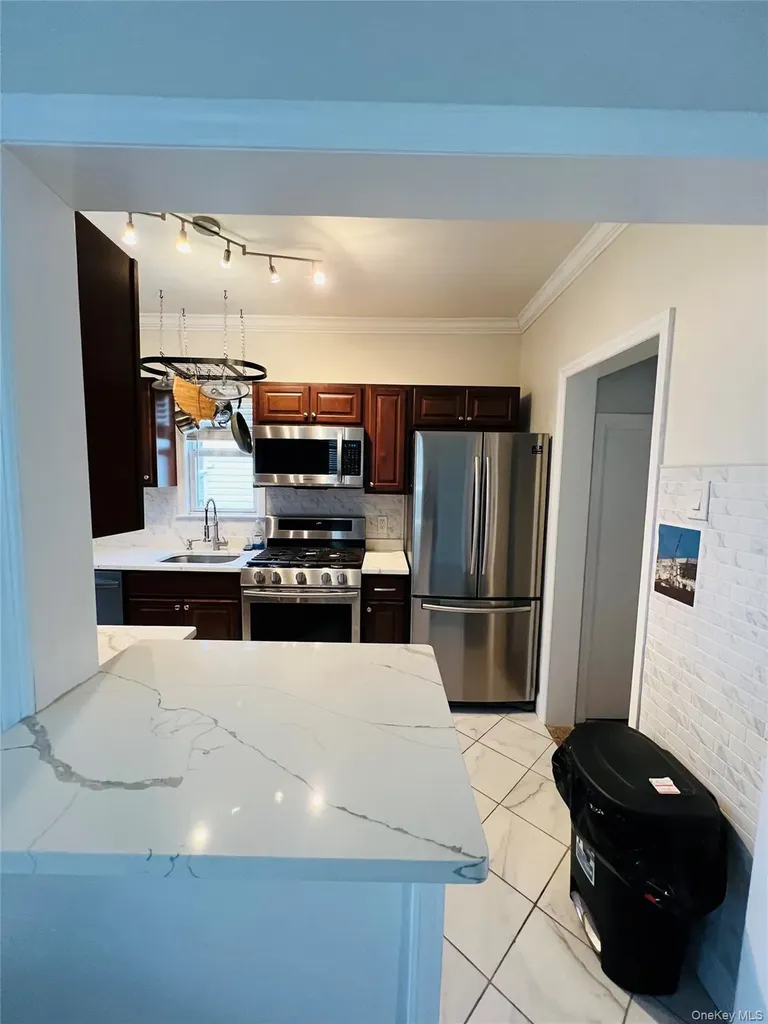 2313 Ellis Avenue Bronx NY 10462