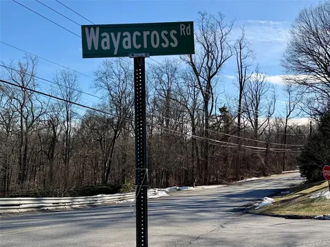 110 Wayacross Road Mahopac NY 10541