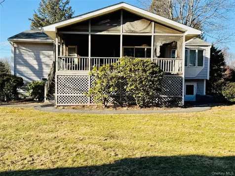 110 Wayacross Road Mahopac NY 10541