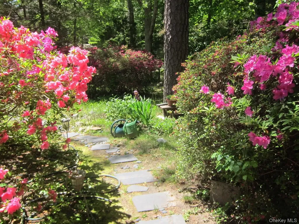 42 Bittersweet Hampton Bays NY 11946