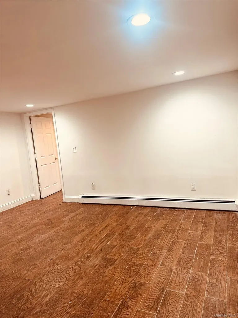 2819 Coddington Avenue Bronx NY 10461