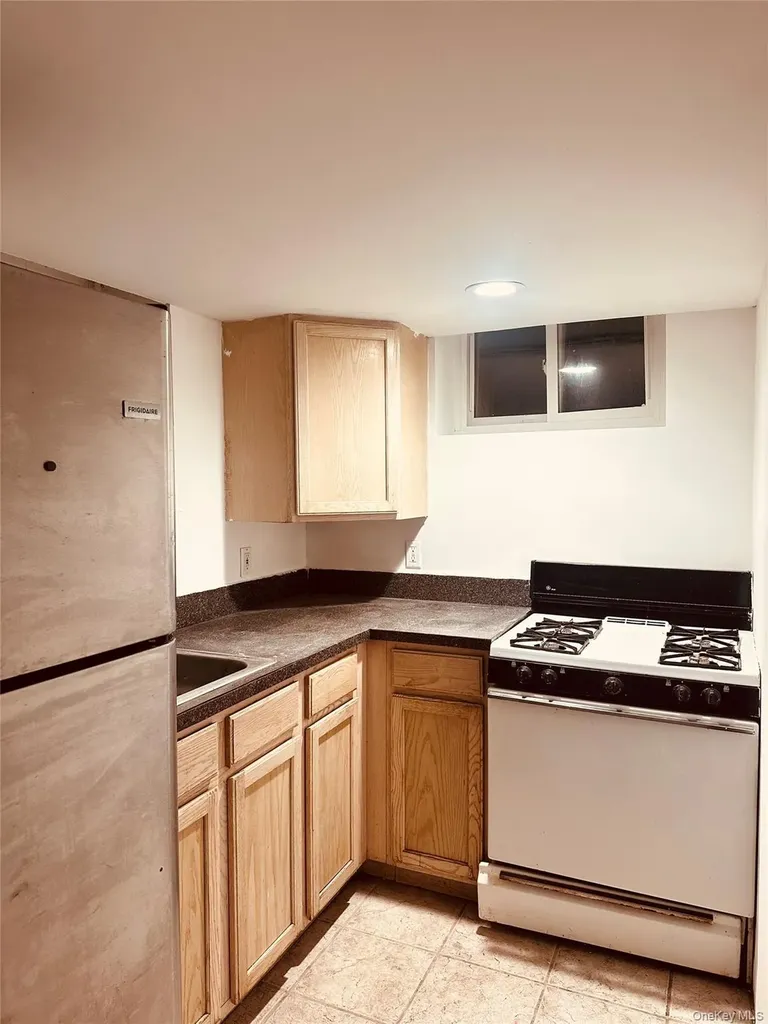 2819 Coddington Avenue Bronx NY 10461