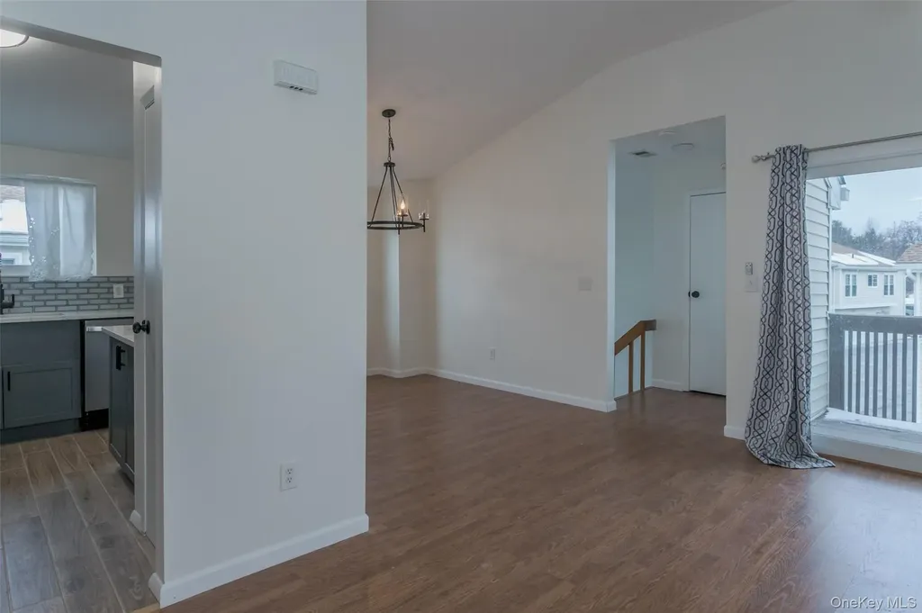 2113 Whispering Hills Chester NY 10918