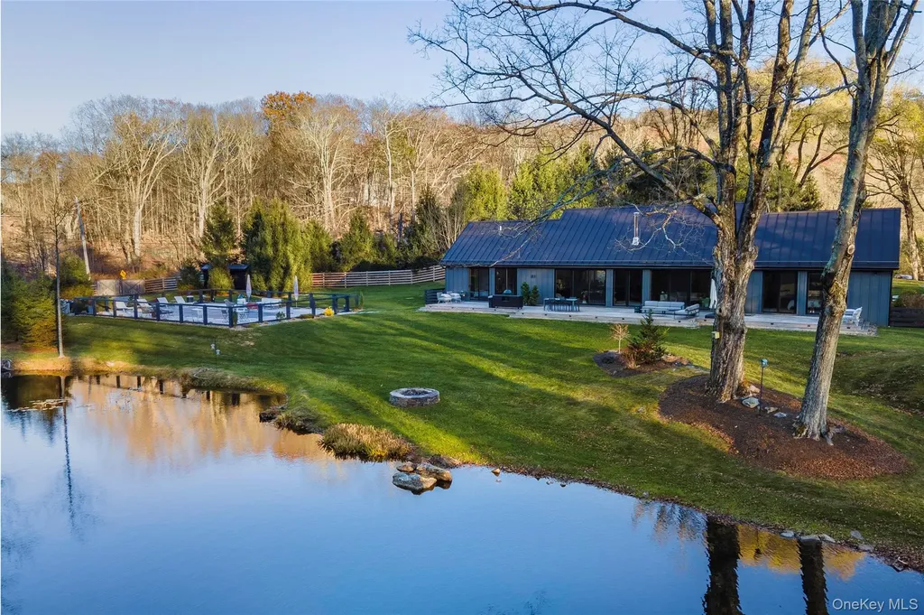 67 Dean Road Stormville NY 12582