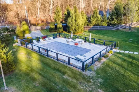 67 Dean Road Stormville NY 12582