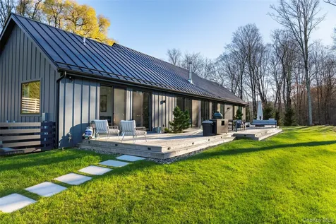 67 Dean Road Stormville NY 12582